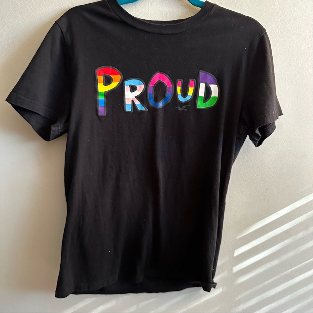 Hollister Proud Pride Graphic Tee M Black Confidence Project